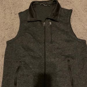 Polo vest